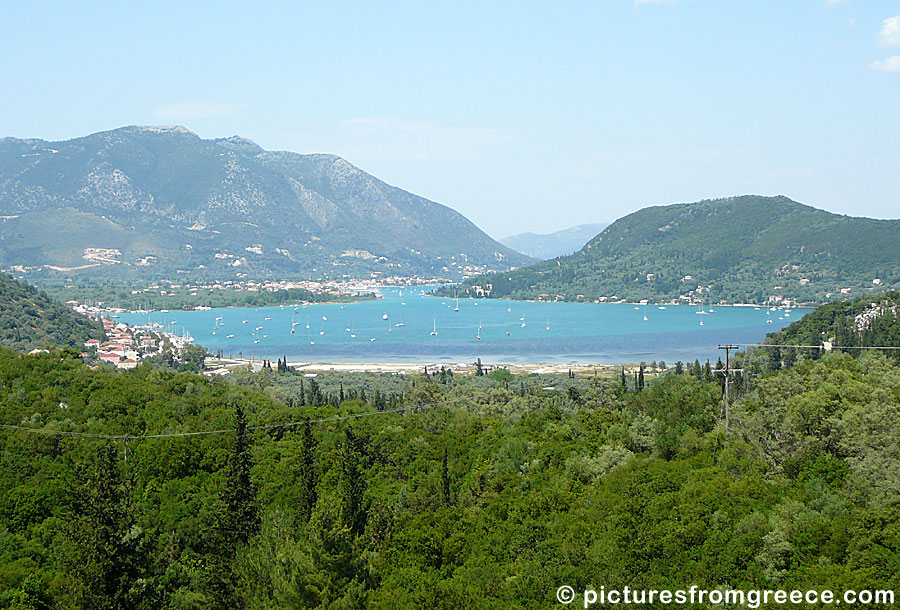 The wide bay of Vlichos and the Yeni peninsula are close to Nidri in Lefkada.