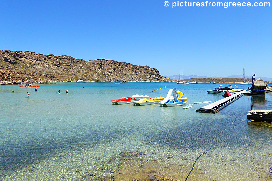 Monastiri is a very child-friendly sandy beach near Kolymbithres in Paros.
