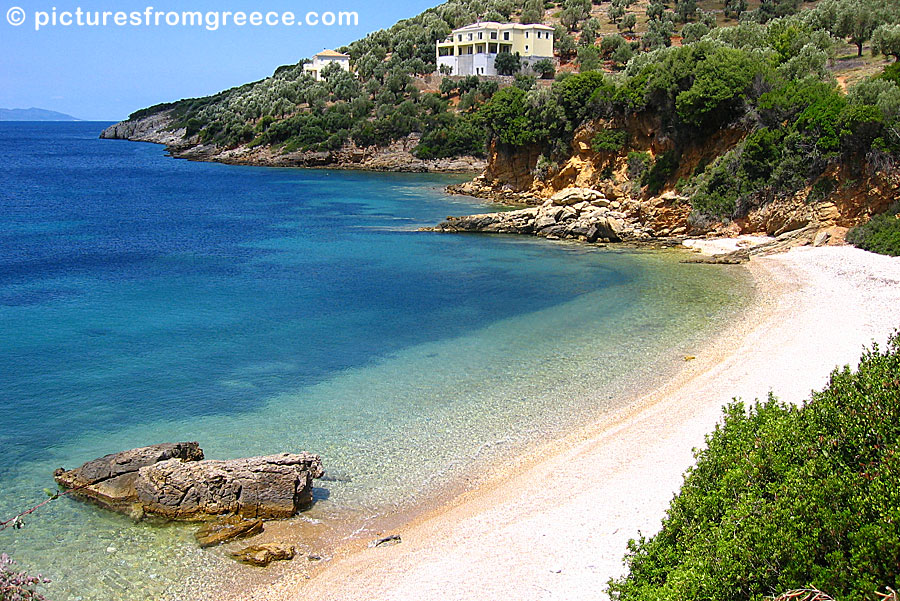 Megali Amos is one of Alonissos most unknown beaches. No taverna, so bring your on food.
