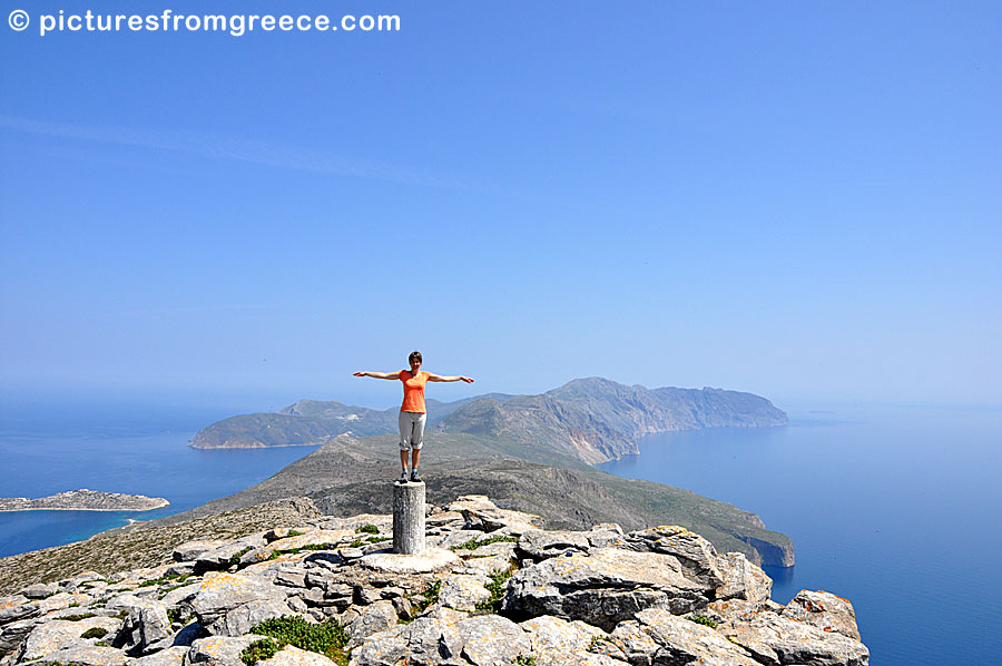 Hiking to Profitis Elias in Amorgos.