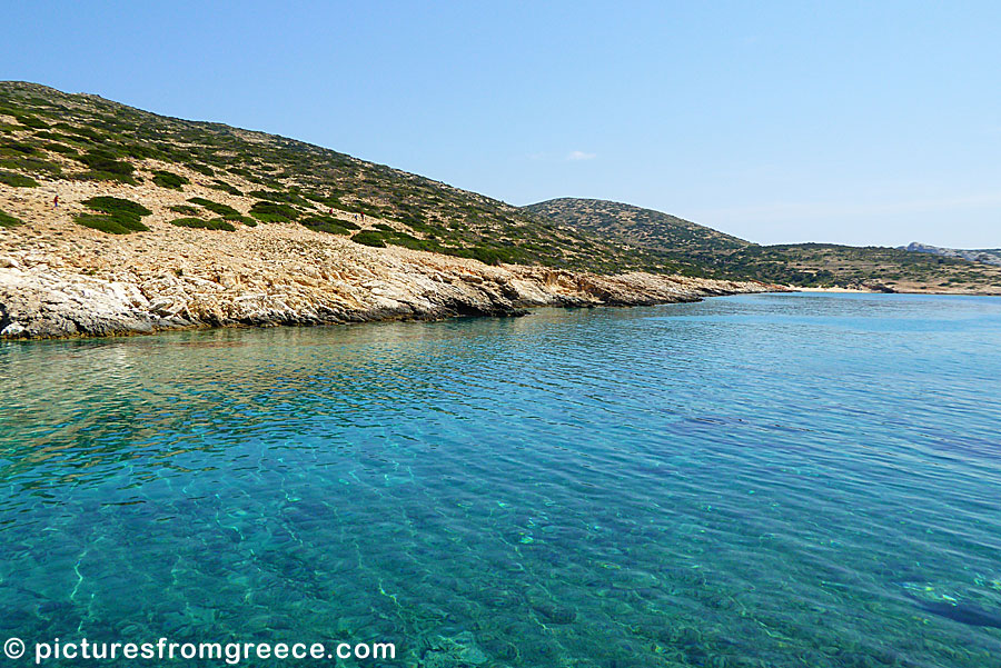 Hiking on Donoussa. Beaches.