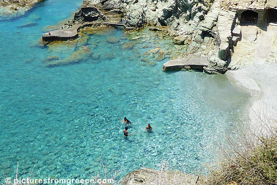 Galifos is a small beach between Angali beach and Agios Nikolaos beach in Folegandros.
