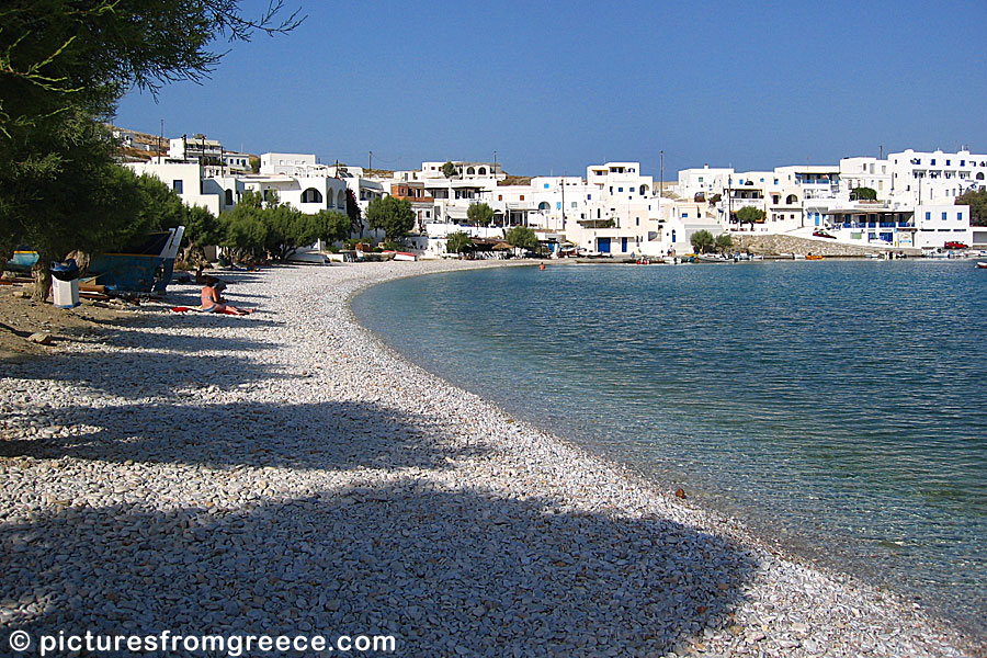 The beach in the port of Folegandros consists of poppy stones. A better choice is Vardia beach.