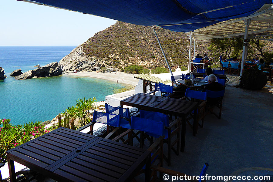 Agios Nikolaos beach and taverna in Folegandros.