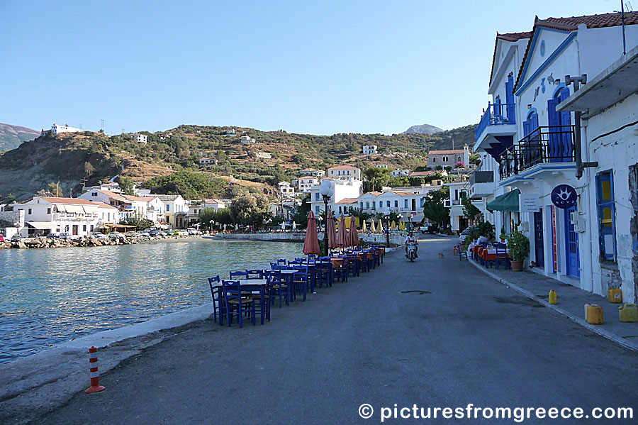 Evdilos is Ikarias second largest port. Here are the ferries if you go to Armenistis.