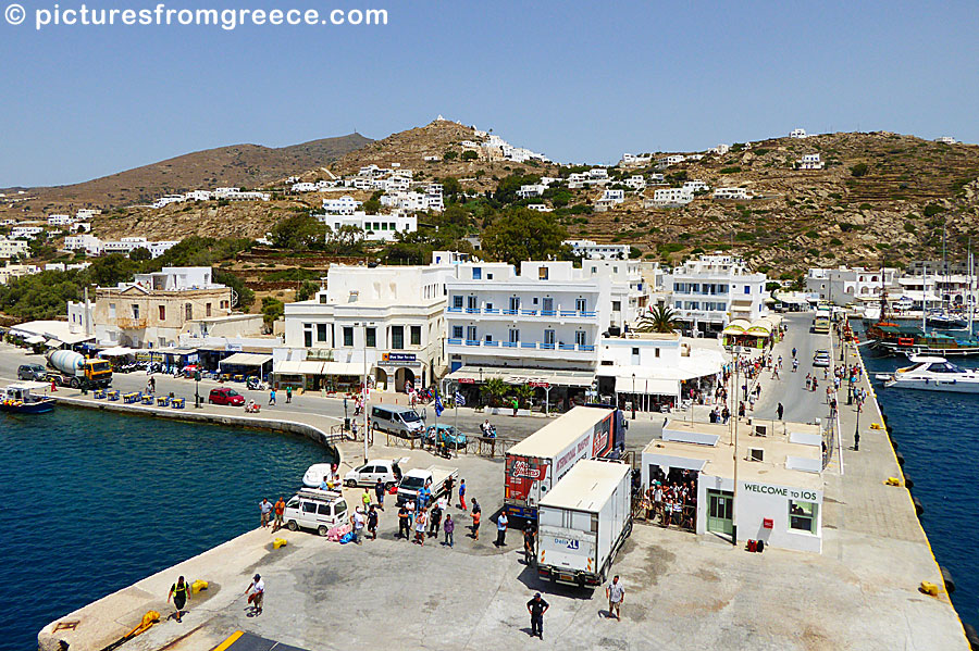 The port in Ios island.