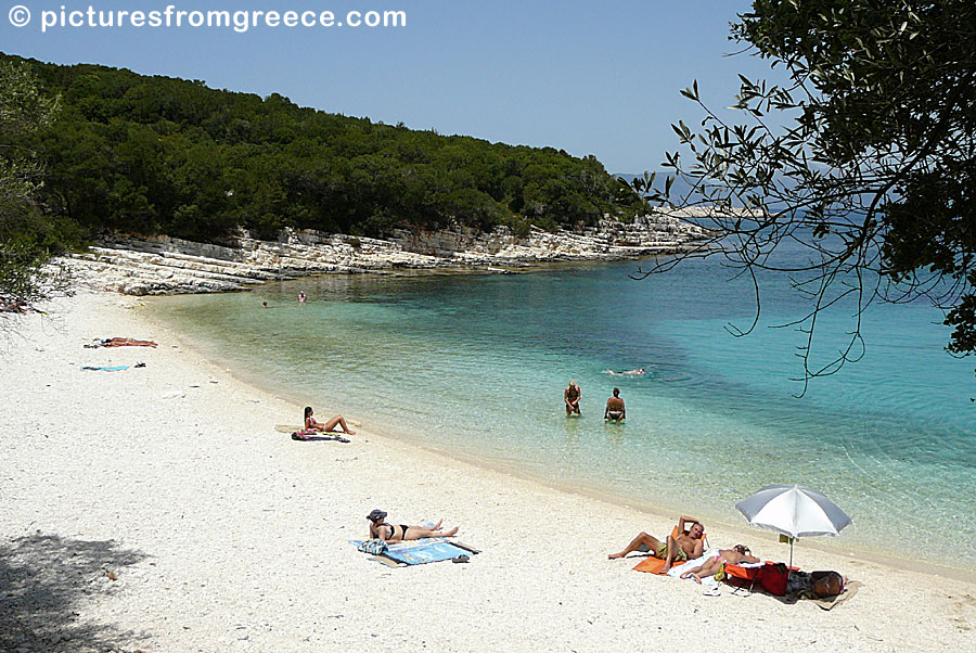 The nearest beach from Fiskardo in Kefalonia is Emblisi and Foki,