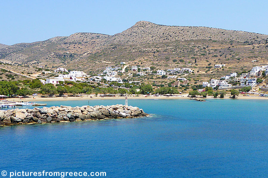 The beach at the port Alopronia is quite good, and it's close to the hotels, tavernas, cafes and bars.