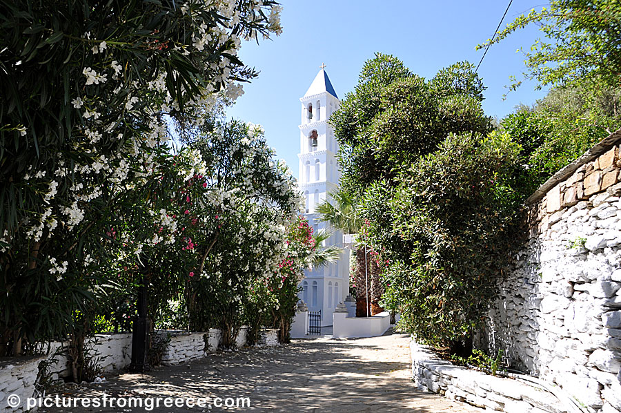 Smardakito is one of the many beautiful villages of Tinos.